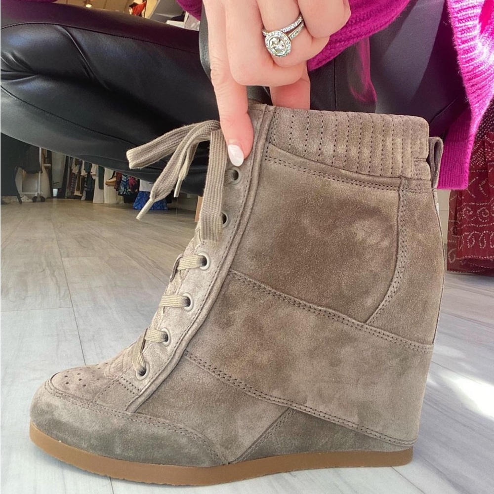 VERONICA BEARD ELISSA SUEDE WEDGE BOOTIES